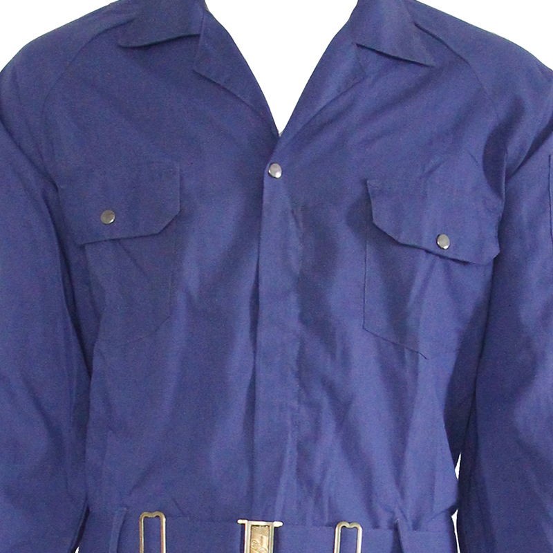 C02 Langermet kjeledress i 100 % bomull C02 Langermet kjeledress i 100 % bomull